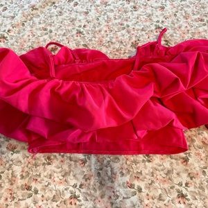 Ruffle trim crop top.